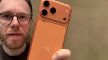 نصيحة أساسية للحفاظ على لون أيفون 17 برو البرتقالي بعد التغيير